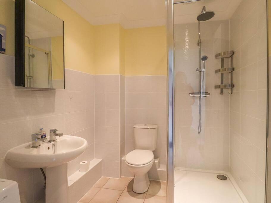 Stunning Seaviews - Beach House - Jacuzzi Bath Tub Littlestone-on-Sea Extérieur photo