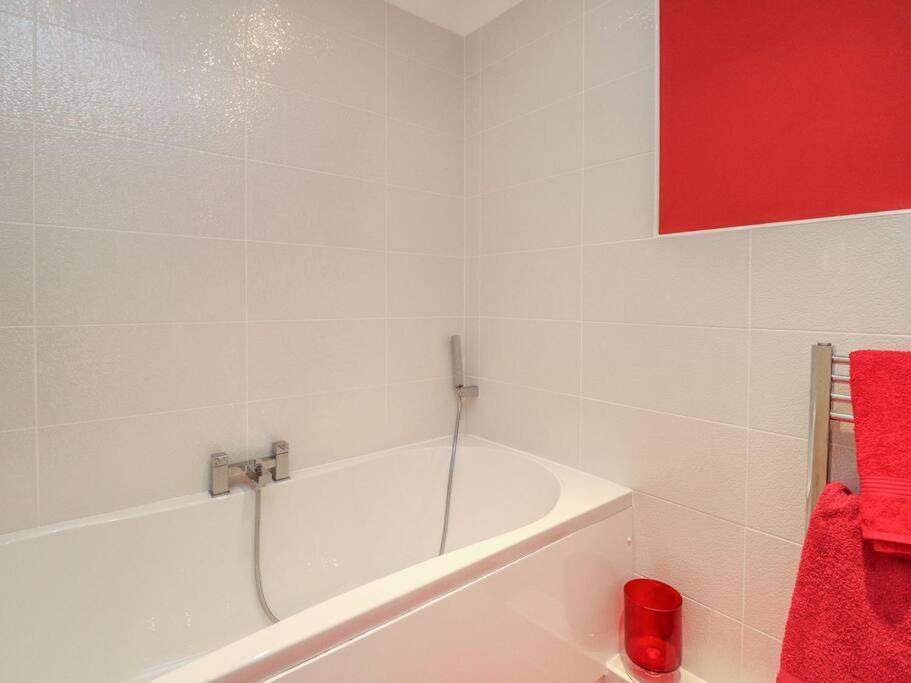 Stunning Seaviews - Beach House - Jacuzzi Bath Tub Littlestone-on-Sea Extérieur photo